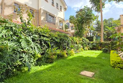 4 Bed Townhouse with En Suite at Lavington - 4