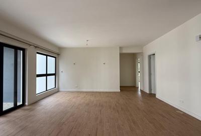 2 Bed Apartment with En Suite in Lavington