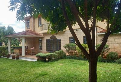 4 Bed Townhouse with En Suite at Isk - 4