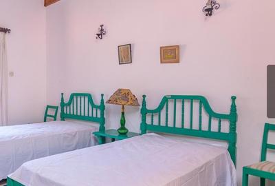 4 Bed House with En Suite in Nyali Area