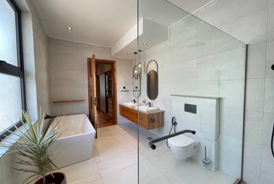 5 Bed Apartment with En Suite in Loresho