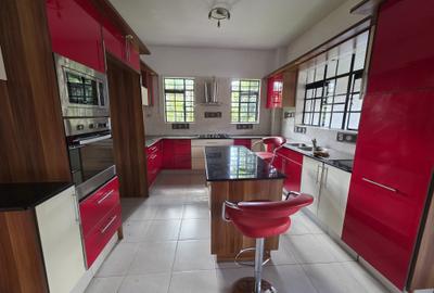 4 Bed Townhouse with En Suite in Kitisuru - 2
