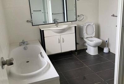 4 Bed House with En Suite at Spring Valley Rd - 4