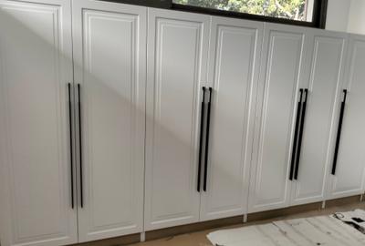 5 Bed Townhouse with En Suite in Lavington - 3