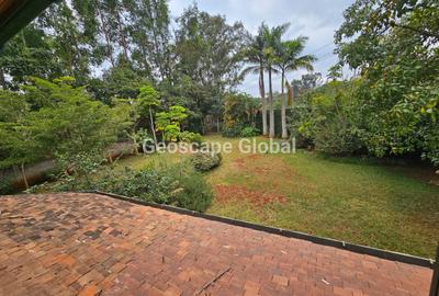 5 Bed House with En Suite in Runda - 3