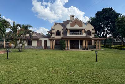 5 Bed House with En Suite in Runda - 2