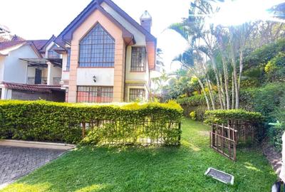 5 Bed Townhouse with En Suite in Lavington