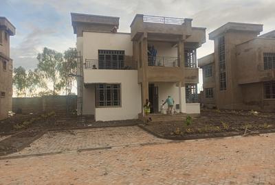 4 Bed House with En Suite at Githunguri Road