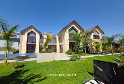 4 Bed House with Swimming Pool in Runda