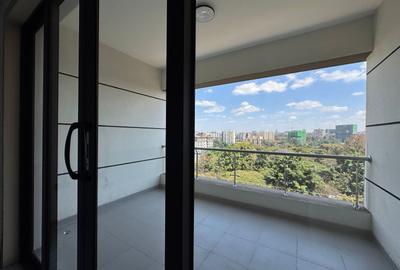 3 Bed Apartment with En Suite in Riverside - 3