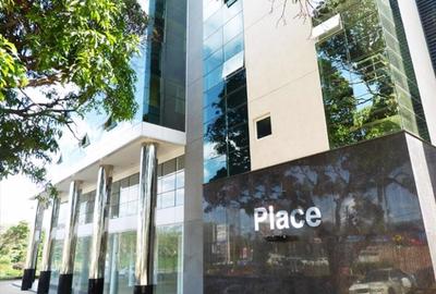 418 m² Office in Parklands