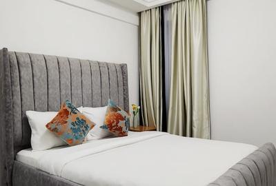 Serviced 2 Bed Apartment with En Suite at Westlands Road - 3