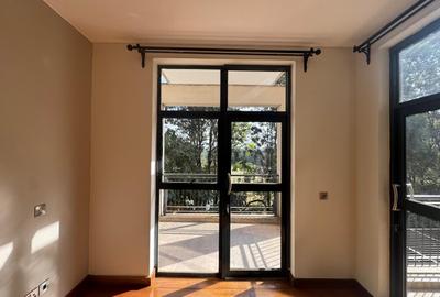 3 Bed Apartment with En Suite in Westlands Area - 4