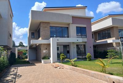 4 Bed Townhouse with Swimming Pool in Runda - 4