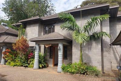 4 Bed Townhouse with En Suite in Spring Valley
