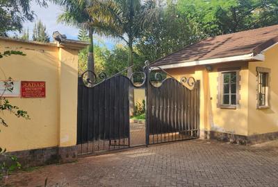 6 Bed House with En Suite in Karen - 3