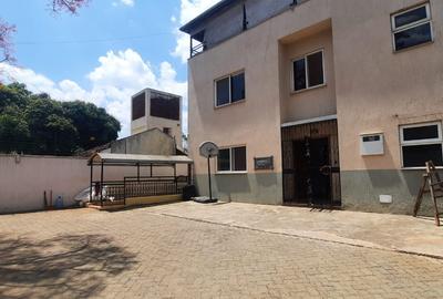 5 Bed Townhouse with En Suite at Lavington