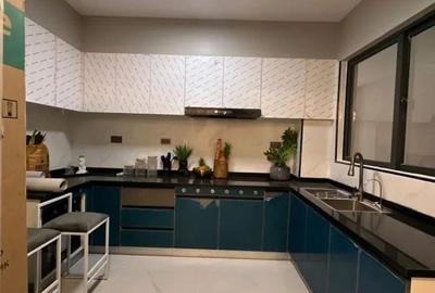 4 Bed Apartment with En Suite at Othaya Road - 2