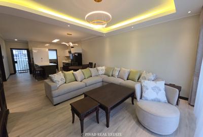 2 Bed Apartment with Swimming Pool in Riverside