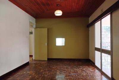 4 Bed House with En Suite in Runda - 4