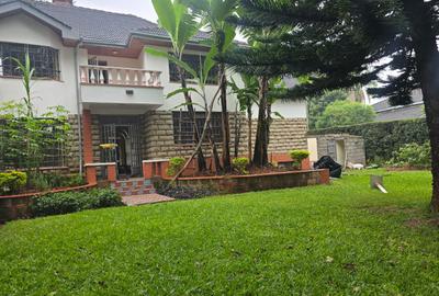 4 Bed House with En Suite in Runda
