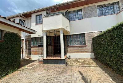 4 Bed Townhouse with En Suite in Kileleshwa