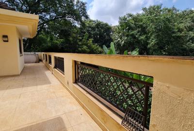 5 Bed Apartment with En Suite at Riverside Drive