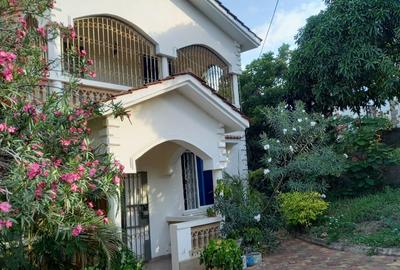 4 Bed Townhouse with En Suite in Nyali Area