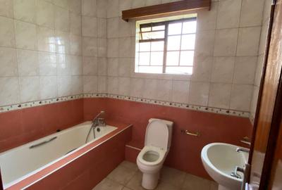 5 Bed Villa with En Suite at Runda - 4