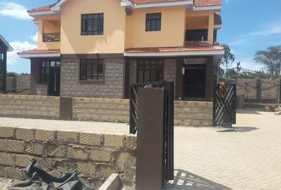 4 Bed House with En Suite in Ongata Rongai - 4