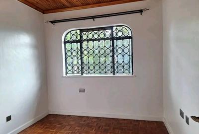 3 Bed Townhouse with En Suite at Lavington Green