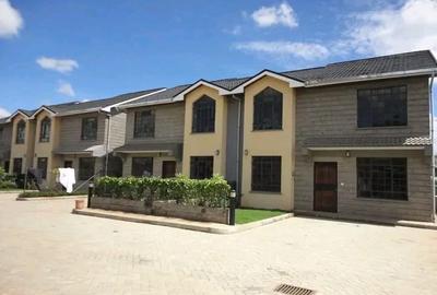 4 Bed House with En Suite in Syokimau