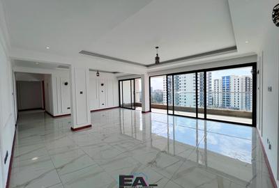 3 Bed Apartment with En Suite at Othaya Road