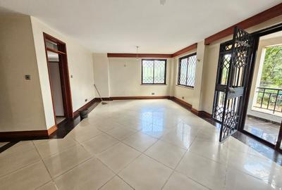 4 Bed Apartment with En Suite in Westlands Area