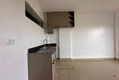 Studio Apartment with En Suite at Kirawa Road - 2