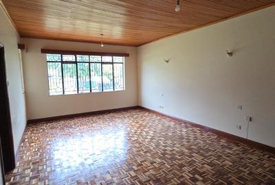4 Bed Townhouse with En Suite in Lavington - 3
