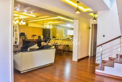 5 Bed Townhouse with En Suite at Lavington