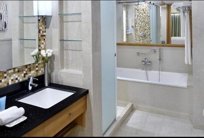 Serviced 1 Bed Apartment with En Suite in Westlands Area - 3