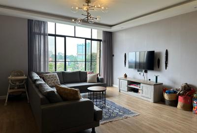 Serviced 2 Bed Apartment with En Suite in Westlands Area