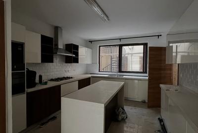 5 Bed Townhouse with En Suite at Lavington Green - 2