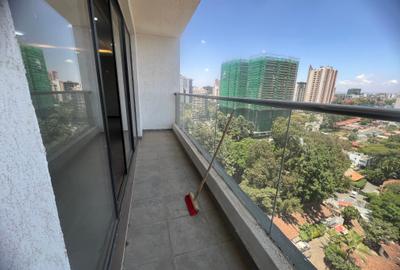 3 Bed Apartment with En Suite in Kilimani - 4