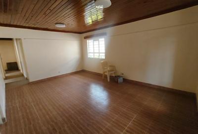 4 Bed House with Garden in Donholm
