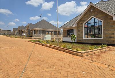 3 Bed House with En Suite at Thikaroad - 3