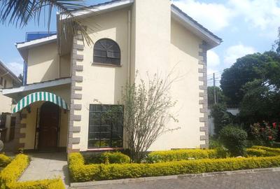 4 Bed Townhouse with En Suite at Lavington Green