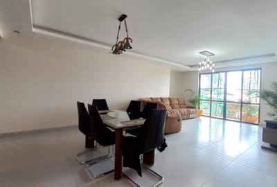 3 Bed Apartment with En Suite in Westlands Area