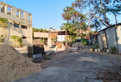 0.5 ac Commercial Property with Service Charge Included at Links Road