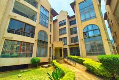 3 Bed Apartment with En Suite in Kilimani