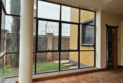 5 Bed Townhouse with En Suite at Lavington Green - 4
