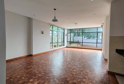 5 Bed Townhouse with En Suite in Lavington