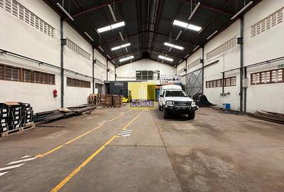 14,000 ft² Warehouse in Ruaraka